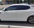 Білий Кіа Оптіма, об'ємом двигуна 1.7 л та пробігом 210 тис. км за 10000 $, фото 1 на Automoto.ua