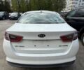 Білий Кіа Оптіма, об'ємом двигуна 2.4 л та пробігом 152 тис. км за 9100 $, фото 5 на Automoto.ua