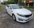 Білий Кіа Оптіма, об'ємом двигуна 2.36 л та пробігом 240 тис. км за 8200 $, фото 1 на Automoto.ua