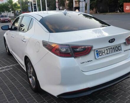 Киа Оптима 2015 в Одессе на Automoto.ua Белый Киа Оптима, объемом двигателя 2.4 л и пробегом 148 тыс. км за 12500 $, фото 6 на Automoto.ua