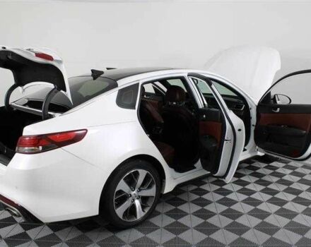 Белый Киа Оптима, объемом двигателя 2 л и пробегом 66 тыс. км за 10500 $, фото 1 на Automoto.ua