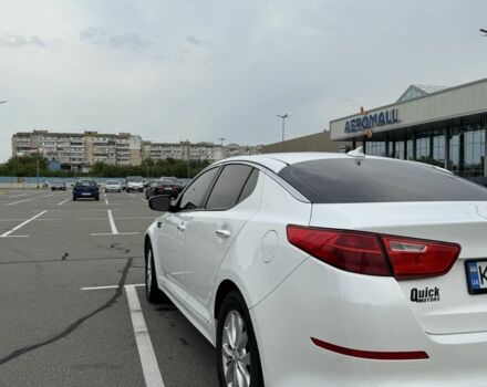 Белый Киа Оптима, объемом двигателя 2.4 л и пробегом 150 тыс. км за 9500 $, фото 4 на Automoto.ua