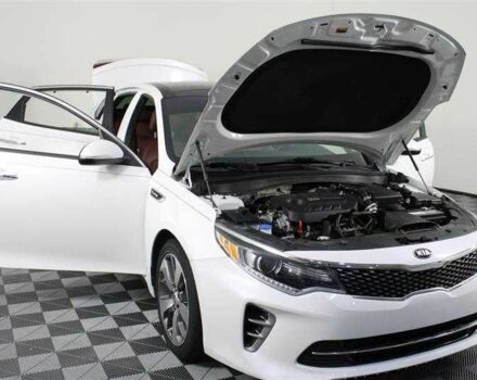 Белый Киа Оптима, объемом двигателя 2 л и пробегом 66 тыс. км за 10500 $, фото 5 на Automoto.ua