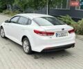 Белый Киа Оптима, объемом двигателя 2 л и пробегом 315 тыс. км за 9900 $, фото 1 на Automoto.ua