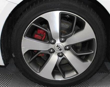 Белый Киа Оптима, объемом двигателя 2 л и пробегом 66 тыс. км за 10500 $, фото 8 на Automoto.ua