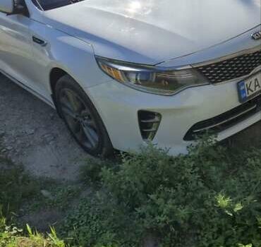 Білий Кіа Оптіма, об'ємом двигуна 2 л та пробігом 173 тис. км за 13000 $, фото 11 на Automoto.ua