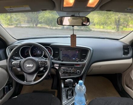 Білий Кіа Оптіма, об'ємом двигуна 2.4 л та пробігом 155 тис. км за 9600 $, фото 6 на Automoto.ua