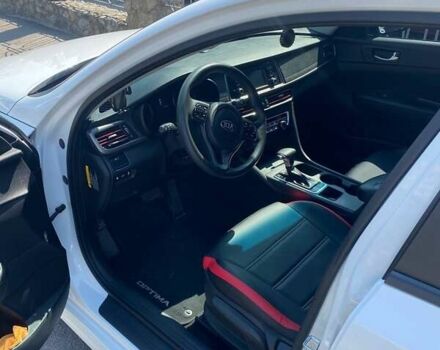 Белый Киа Оптима, объемом двигателя 2.4 л и пробегом 120 тыс. км за 9500 $, фото 5 на Automoto.ua