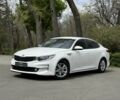 Білий Кіа Оптіма, об'ємом двигуна 2 л та пробігом 226 тис. км за 10900 $, фото 1 на Automoto.ua