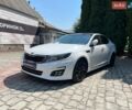 Білий Кіа Оптіма, об'ємом двигуна 2 л та пробігом 98 тис. км за 13000 $, фото 7 на Automoto.ua