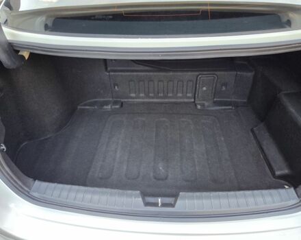 Білий Кіа Оптіма, об'ємом двигуна 2.4 л та пробігом 185 тис. км за 8400 $, фото 18 на Automoto.ua