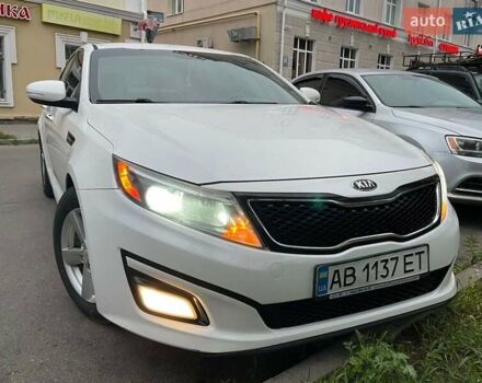 Белый Киа Оптима, объемом двигателя 2.4 л и пробегом 142 тыс. км за 10900 $, фото 9 на Automoto.ua