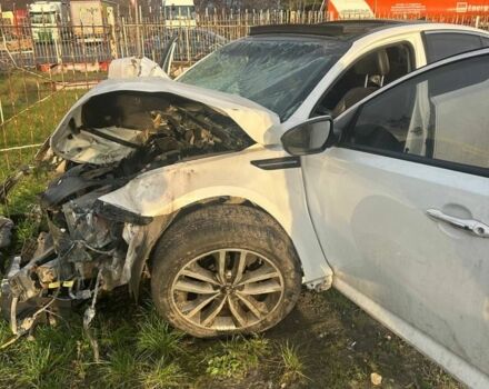 Белый Киа Оптима, объемом двигателя 1.7 л и пробегом 200 тыс. км за 3000 $, фото 2 на Automoto.ua