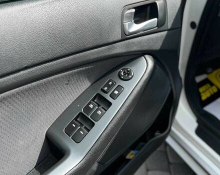 Белый Киа Оптима, объемом двигателя 2.4 л и пробегом 103 тыс. км за 10500 $, фото 17 на Automoto.ua