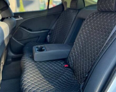 Кіа Оптіма 2015 у Одесі на Automoto.ua Білий Кіа Оптіма, об'ємом двигуна 2.36 л та пробігом 298 тис. км за 9500 $, фото 20 на Automoto.ua