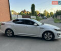 Білий Кіа Оптіма, об'ємом двигуна 2.36 л та пробігом 160 тис. км за 13000 $, фото 5 на Automoto.ua