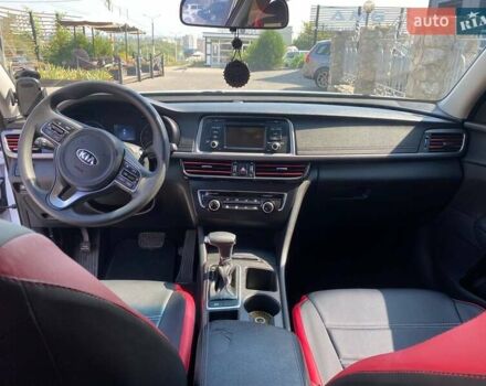 Белый Киа Оптима, объемом двигателя 2.4 л и пробегом 120 тыс. км за 9500 $, фото 9 на Automoto.ua