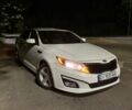 Білий Кіа Оптіма, об'ємом двигуна 2.36 л та пробігом 170 тис. км за 9400 $, фото 1 на Automoto.ua