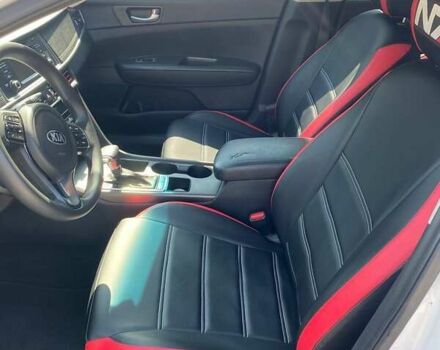Белый Киа Оптима, объемом двигателя 2.4 л и пробегом 120 тыс. км за 9500 $, фото 6 на Automoto.ua