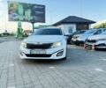 Білий Кіа Оптіма, об'ємом двигуна 2.36 л та пробігом 130 тис. км за 7999 $, фото 16 на Automoto.ua