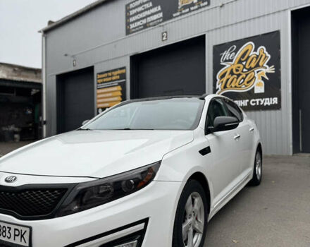 Білий Кіа Оптіма, об'ємом двигуна 2.36 л та пробігом 270 тис. км за 7000 $, фото 1 на Automoto.ua