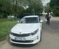 Білий Кіа Оптіма, об'ємом двигуна 2 л та пробігом 138 тис. км за 9006 $, фото 4 на Automoto.ua
