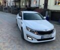Белый Киа Оптима, объемом двигателя 2.4 л и пробегом 240 тыс. км за 9800 $, фото 4 на Automoto.ua