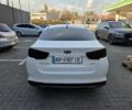 Білий Кіа Оптіма, об'ємом двигуна 2.4 л та пробігом 185 тис. км за 8400 $, фото 5 на Automoto.ua