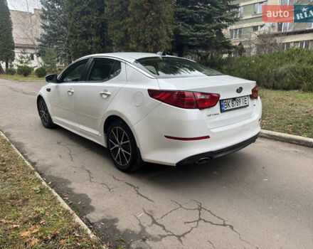 Білий Кіа Оптіма, об'ємом двигуна 2.36 л та пробігом 121 тис. км за 8950 $, фото 7 на Automoto.ua