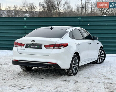 Білий Кіа Оптіма, об'ємом двигуна 2.36 л та пробігом 153 тис. км за 9500 $, фото 18 на Automoto.ua
