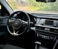 Білий Кіа Оптіма, об'ємом двигуна 2.4 л та пробігом 155 тис. км за 8300 $, фото 5 на Automoto.ua