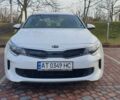Белый Киа Оптима, объемом двигателя 2 л и пробегом 65 тыс. км за 17000 $, фото 1 на Automoto.ua