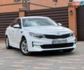 Белый Киа Оптима, объемом двигателя 2.36 л и пробегом 118 тыс. км за 10700 $, фото 2 на Automoto.ua