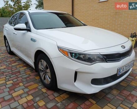 Киа Оптима 2016 в Черноморске (Ильичевске) на Automoto.ua Белый Киа Оптима, объемом двигателя 2 л и пробегом 140 тыс. км за 13000 $, фото 4 на Automoto.ua