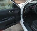 Білий Кіа Оптіма, об'ємом двигуна 2.4 л та пробігом 107 тис. км за 11000 $, фото 14 на Automoto.ua