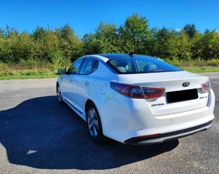 Белый Киа Оптима, объемом двигателя 2 л и пробегом 118 тыс. км за 9100 $, фото 3 на Automoto.ua