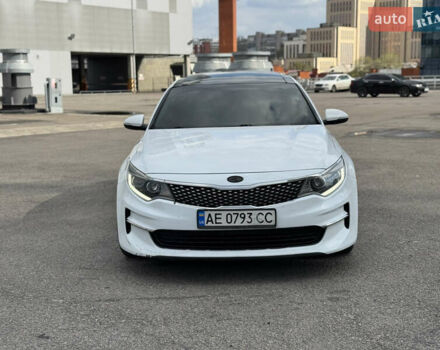 Белый Киа Оптима, объемом двигателя 2.4 л и пробегом 169 тыс. км за 12500 $, фото 4 на Automoto.ua