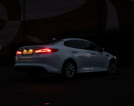 Белый Киа Оптима, объемом двигателя 2.4 л и пробегом 160 тыс. км за 13000 $, фото 20 на Automoto.ua