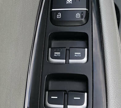 Белый Киа Оптима, объемом двигателя 2 л и пробегом 130 тыс. км за 16200 $, фото 23 на Automoto.ua