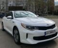 Білий Кіа Оптіма, об'ємом двигуна 2 л та пробігом 125 тис. км за 16400 $, фото 8 на Automoto.ua
