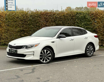 Білий Кіа Оптіма, об'ємом двигуна 2.36 л та пробігом 153 тис. км за 9500 $, фото 8 на Automoto.ua