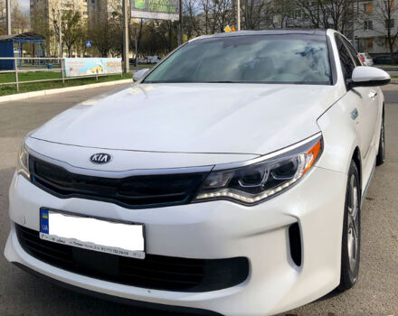 Киа Оптима 2016 в Харькове на Automoto.ua Белый Киа Оптима, объемом двигателя 2 л и пробегом 130 тыс. км за 17000 $, фото 1 на Automoto.ua