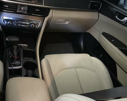 Белый Киа Оптима, объемом двигателя 2.4 л и пробегом 143 тыс. км за 10200 $, фото 19 на Automoto.ua