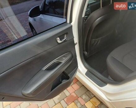 Киа Оптима 2016 в Черноморске (Ильичевске) на Automoto.ua Белый Киа Оптима, объемом двигателя 2 л и пробегом 140 тыс. км за 13000 $, фото 13 на Automoto.ua