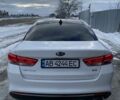 Білий Кіа Оптіма, об'ємом двигуна 2.4 л та пробігом 190 тис. км за 12000 $, фото 3 на Automoto.ua