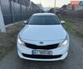 Белый Киа Оптима, объемом двигателя 2.36 л и пробегом 150 тыс. км за 9500 $, фото 4 на Automoto.ua