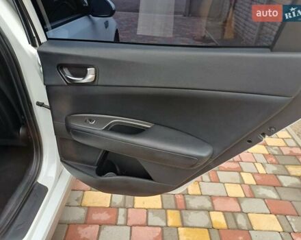 Киа Оптима 2016 в Черноморске (Ильичевске) на Automoto.ua Белый Киа Оптима, объемом двигателя 2 л и пробегом 140 тыс. км за 13000 $, фото 11 на Automoto.ua