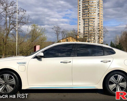 Киа Оптима 2016 в Харькове на Automoto.ua Белый Киа Оптима, объемом двигателя 2 л и пробегом 130 тыс. км за 17000 $, фото 7 на Automoto.ua
