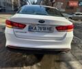Белый Киа Оптима, объемом двигателя 2.36 л и пробегом 129 тыс. км за 11900 $, фото 5 на Automoto.ua