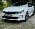 Білий Кіа Оптіма, об'ємом двигуна 2.36 л та пробігом 155 тис. км за 9500 $, фото 1 на Automoto.ua